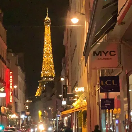 Cosy Dans Partage 2 Pieces Proche Tour Eiffel Cozy Bedroom In A Shared 2-room Near Eiffel Tower Paris
